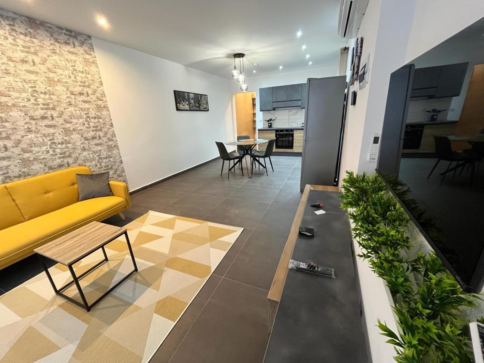 Penthouse St Paul'S Bay Daire St. Paul's Bay Dış mekan fotoğraf